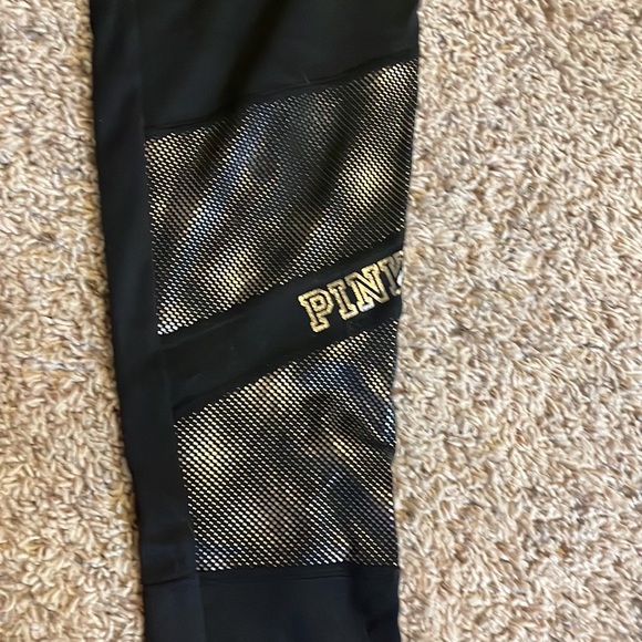 Pink/VS leggings - Picture 2 of 4